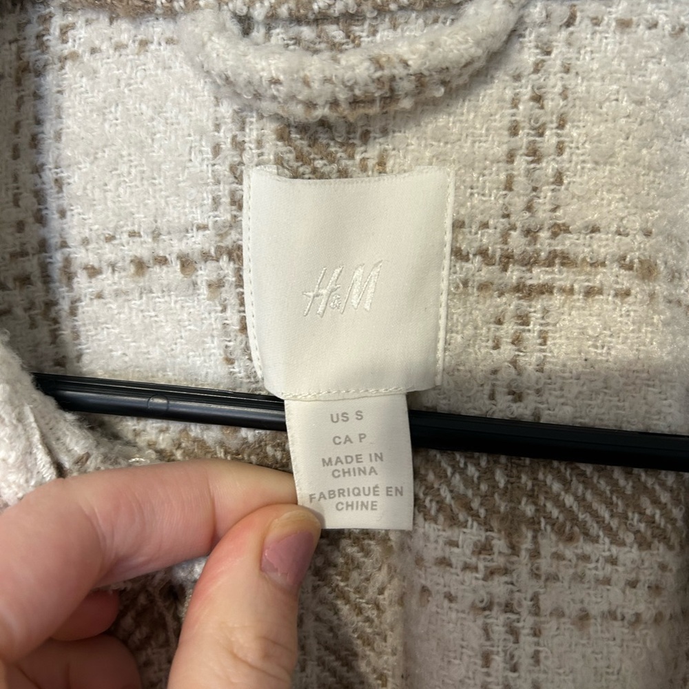 H & M Neutral Plaid Shacket - Picture 4 of 6